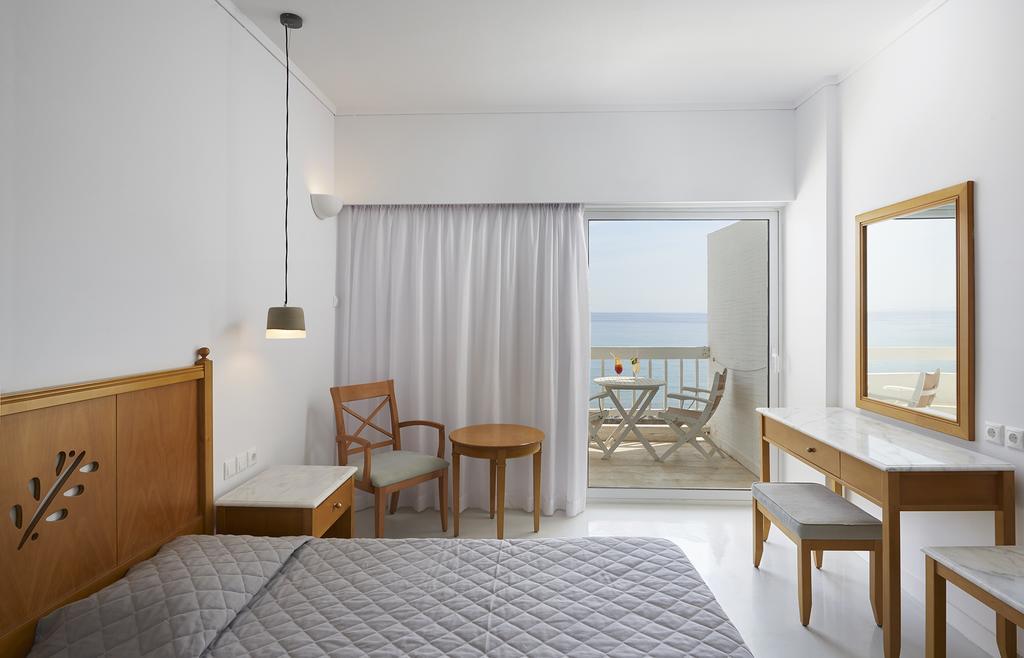 Otel Tinos Beach Hotel