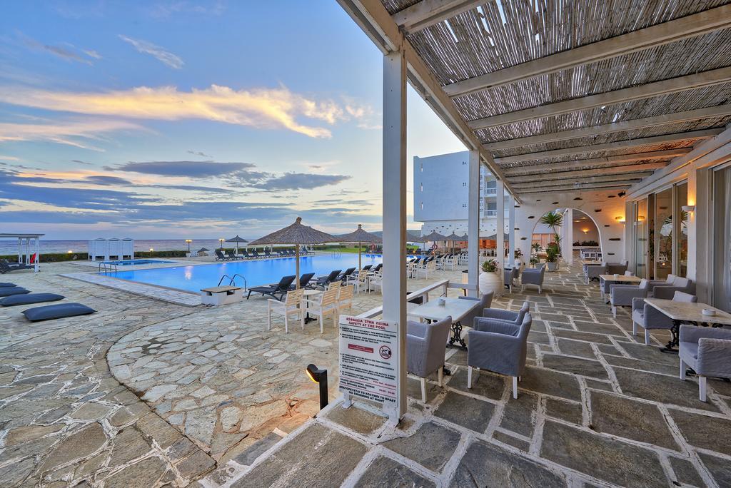 Otel Tinos Beach Hotel